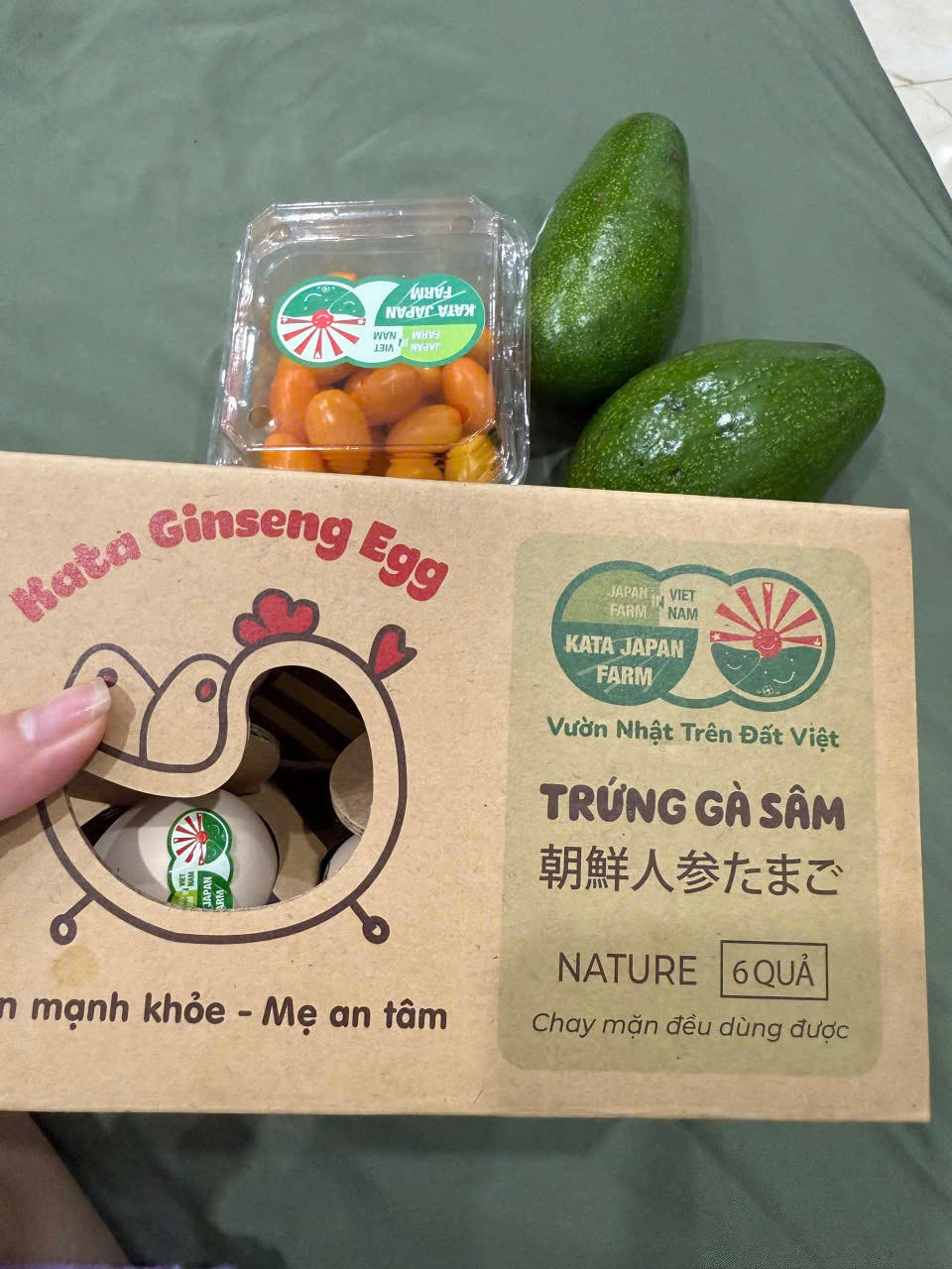Trứng gà sâm Kata Vip hộp 6 quả — ảnh chụp tay, hàng thật